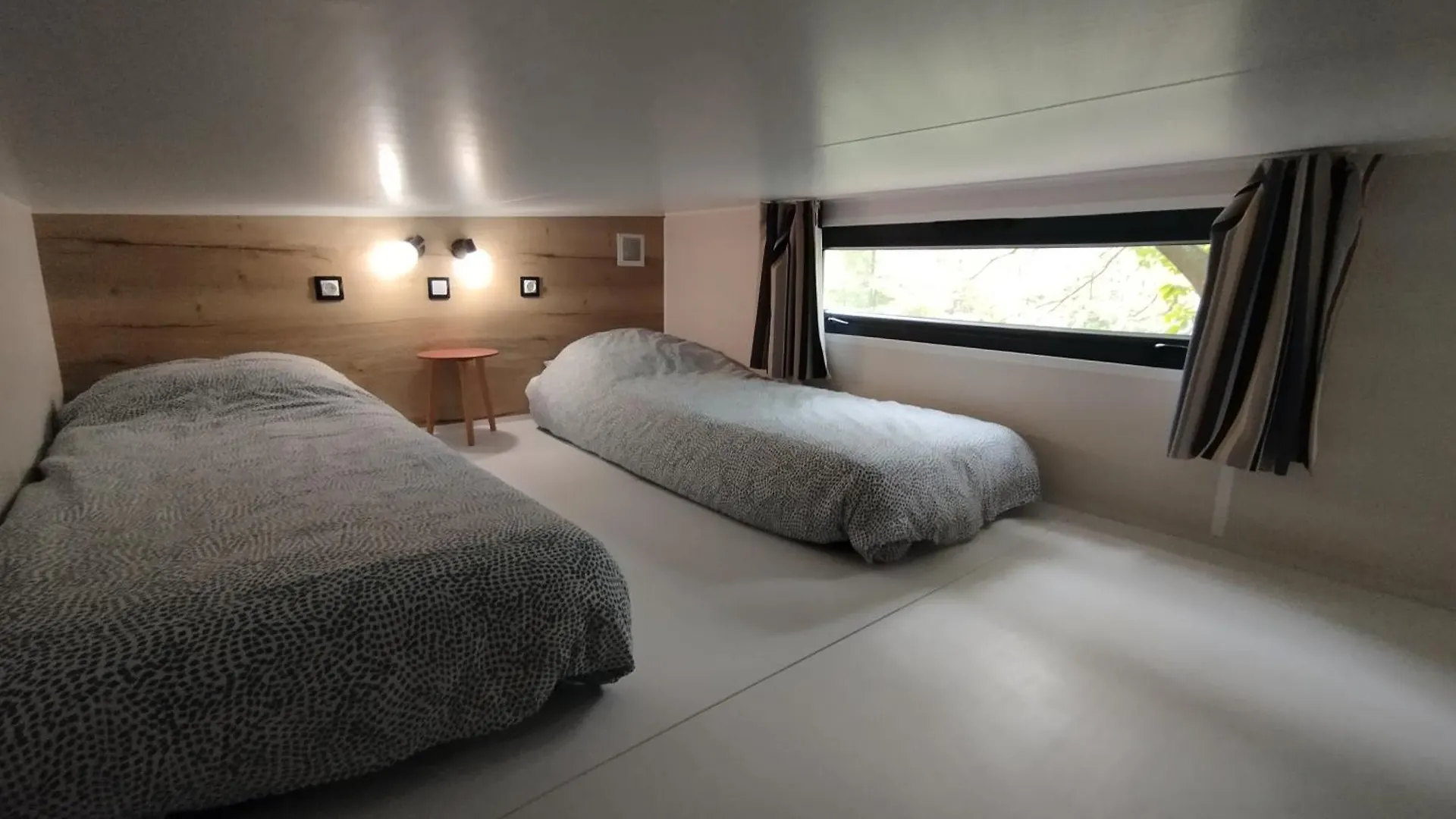 Отель Tiny House Bord De Riviere Beaumont  0*, Beaumont (Ardeche) Франция